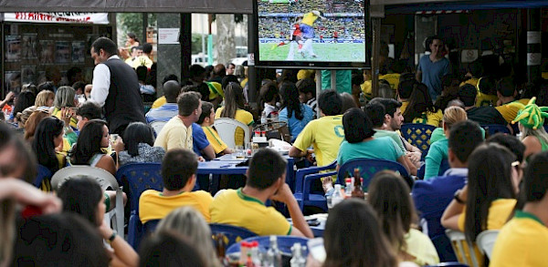 Portal Minas Gerais - Eventos: TRANSMISSÃO DE TODOS OS JOGOS DO BRASIL NA  COPA DO MUNDO